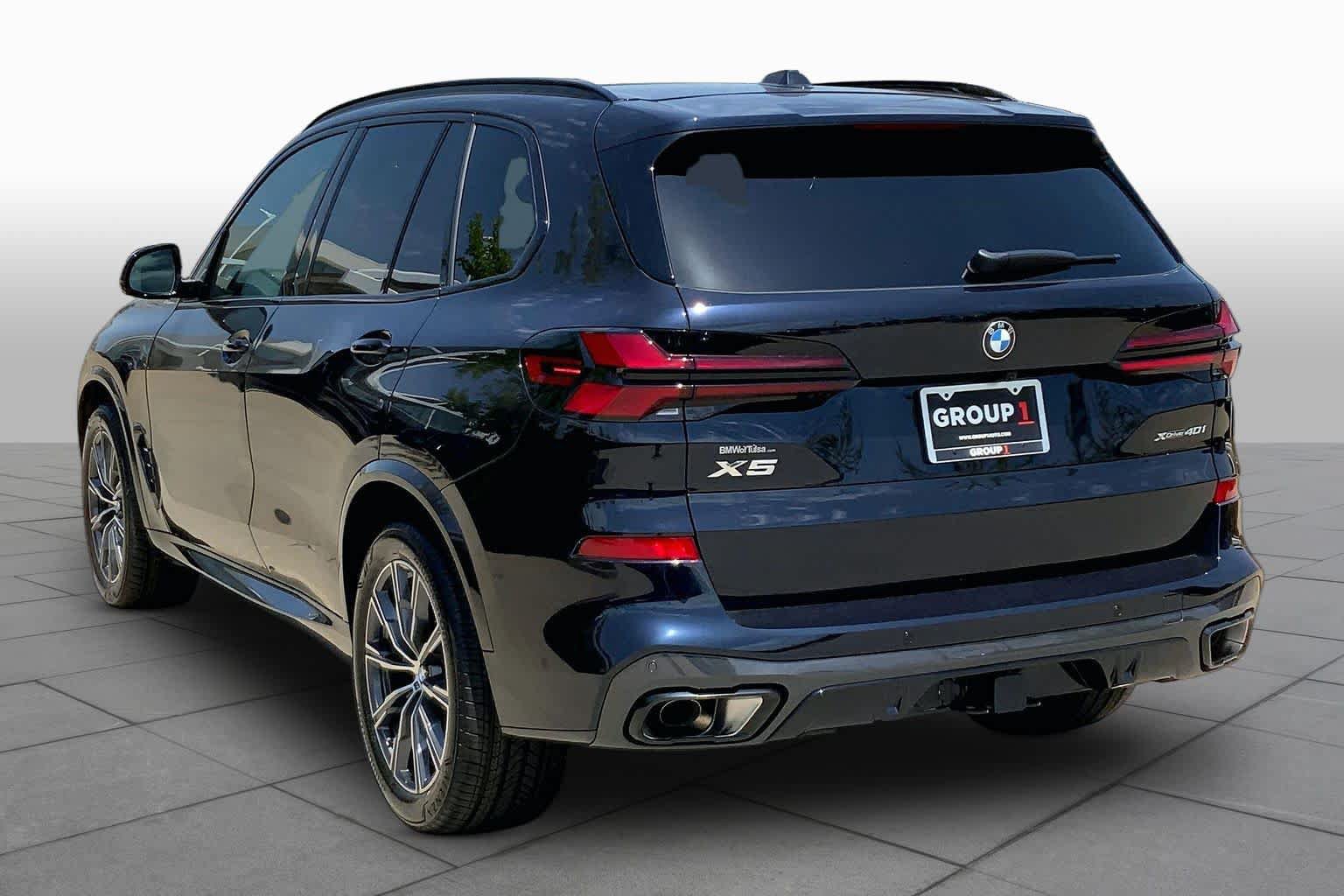 Used 2026 BMW X5 xDrive40i w/ M Sport Package AWD/4WD image 11