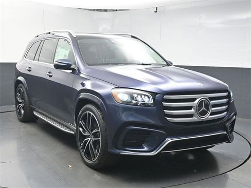New 2026 Mercedes-Benz GLS 450 4MATIC image 2