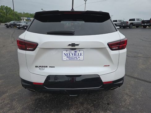 Certified 2023 Chevrolet Blazer RS w/ Driver Confidence II Package AWD/4WD image 4