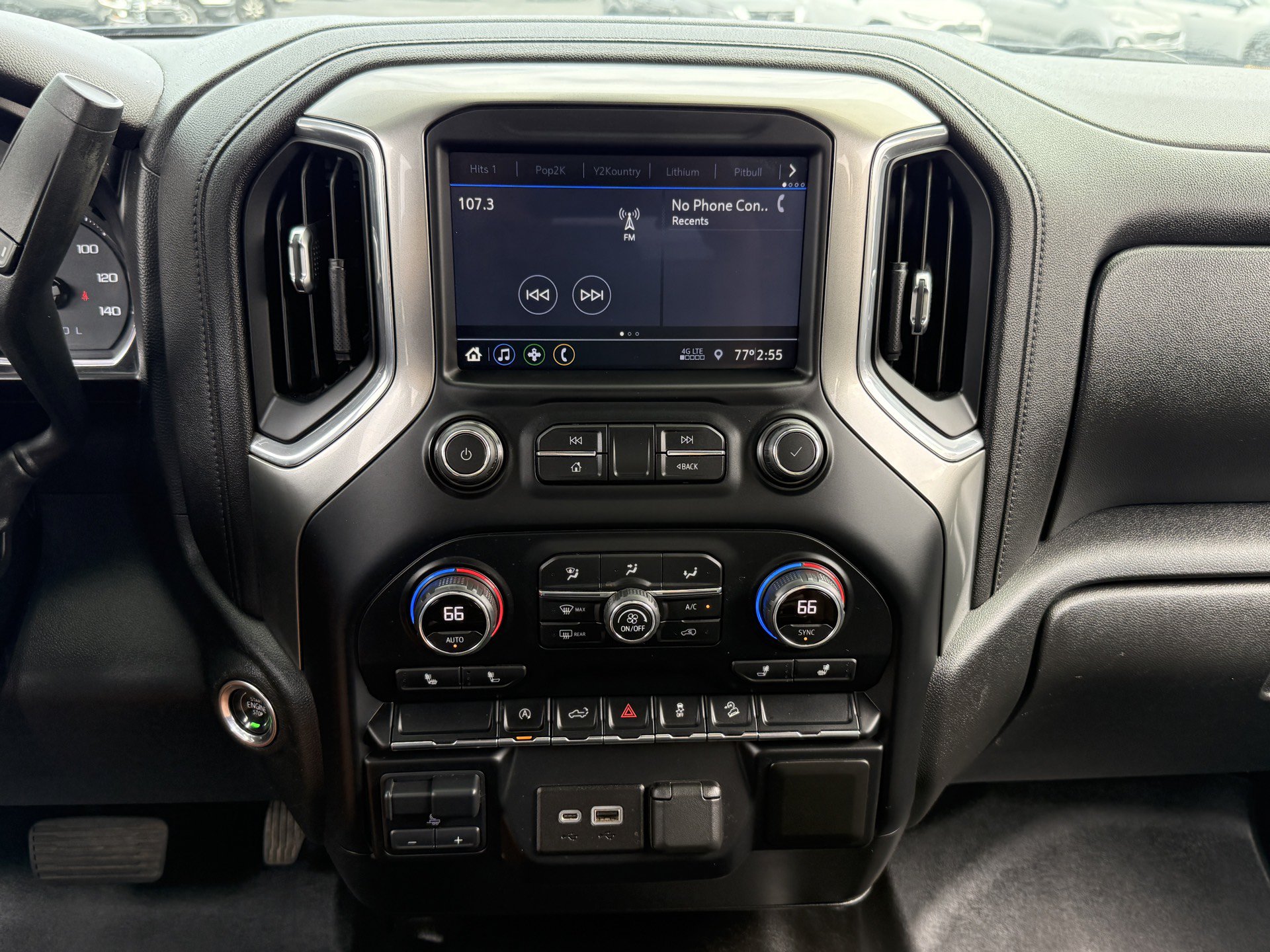 Used 2021 Chevrolet Silverado 1500 LT w/ Z71 Off-Road Package AWD/4WD image 12