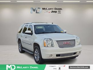 Used 2014 GMC Yukon Denali AWD/4WD video 1