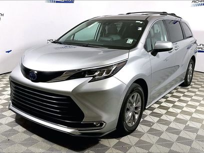 Used 2023 Toyota Sienna XLE