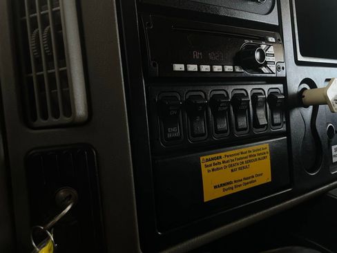 Used 2018 Chevrolet Express 2500 Work Van w/ Driver Convenience Package image 37