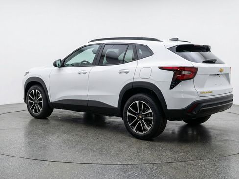 Used 2025 Chevrolet TrailBlazer LT image 6