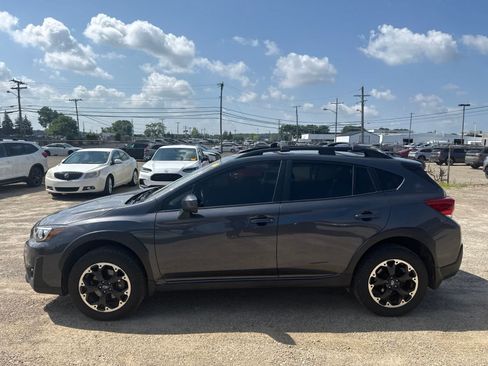 Used 2022 Subaru Crosstrek 2.0i Premium w/ Moonroof Package AWD/4WD image 12