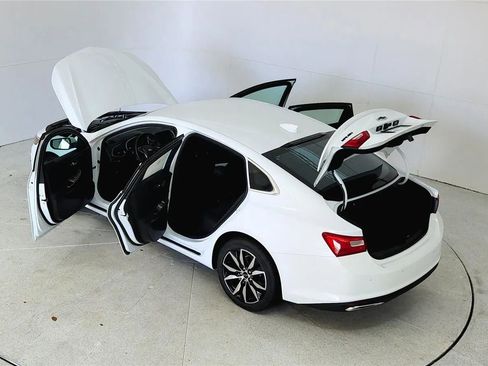 Used 2024 Chevrolet Malibu RS image 41