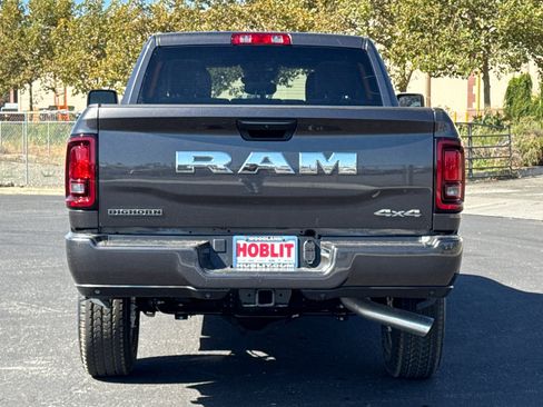 New 2026 RAM 2500 Big Horn AWD/4WD image 4