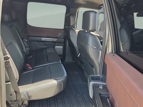 Used 2021 Ford F150 Lariat AWD/4WD image 14