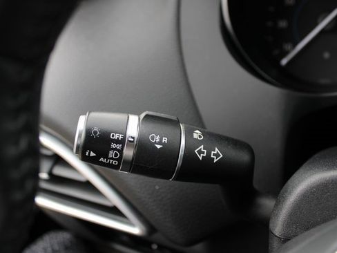 Used 2018 Jaguar F-PACE Prestige image 17