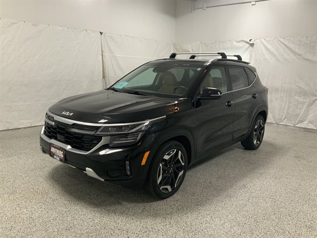 Used 2024 Kia Seltos SX w/ SX Sunroof Package AWD/4WD image 2
