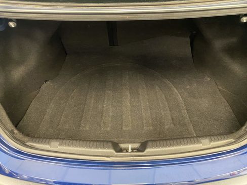 Used 2013 Hyundai Elantra SE image 25