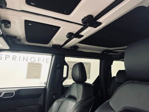 New 2025 Ford Bronco Badlands image 28