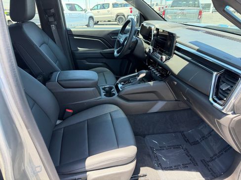 Used 2024 GMC Canyon Elevation w/ Elevation Premium Package RWD image 19