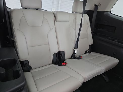 Used 2020 Kia Telluride SX w/ SX Prestige Package AWD/4WD image 12