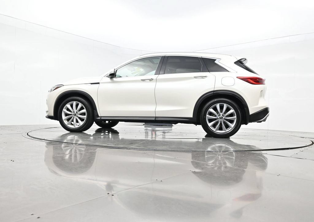 Used 2019 INFINITI QX50 Luxe w/ Navigation Package AWD/4WD image 47