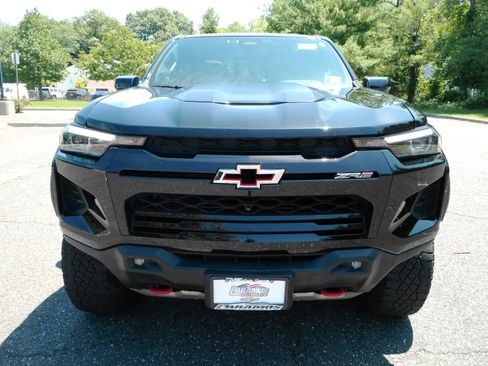 Certified 2023 Chevrolet Colorado ZR2 w/ ZR2 Convenience Package III AWD/4WD image 3