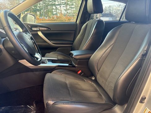 Used 2024 Mitsubishi Eclipse Cross SE image 11