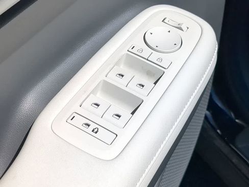 New 2026 Hyundai Santa Fe SEL FWD image 18