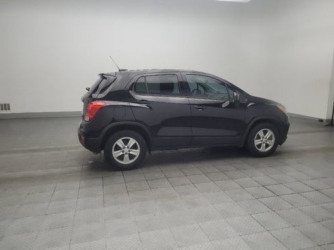 Used 2020 Chevrolet Trax LS w/ Tint and Cruise Package FWD image 10