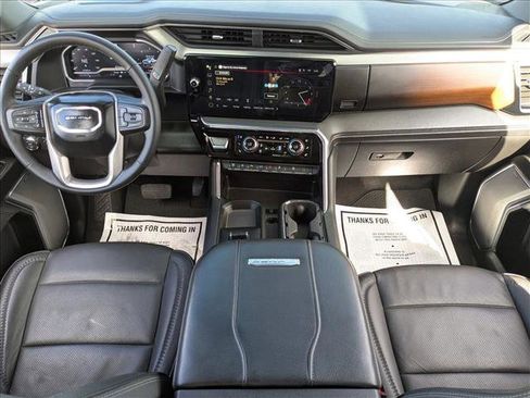 Used 2024 GMC Sierra 3500 Denali w/ Denali Reserve Package image 17