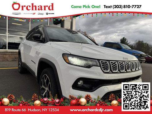 Used 2024 Jeep Compass Limited image 1