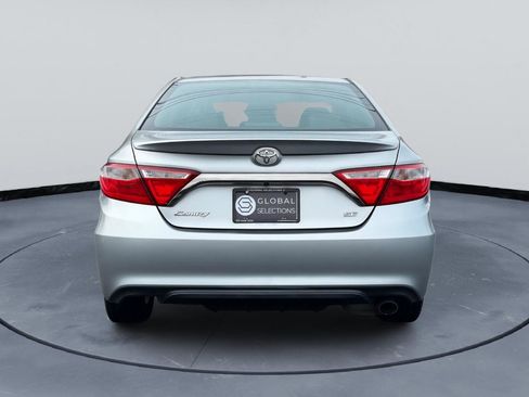 Used 2015 Toyota Camry SE FWD image 6