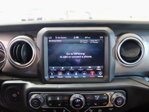 Used 2021 Jeep Gladiator Overland w/ Uconnect 4C Nav & Sound Group AWD/4WD image 22