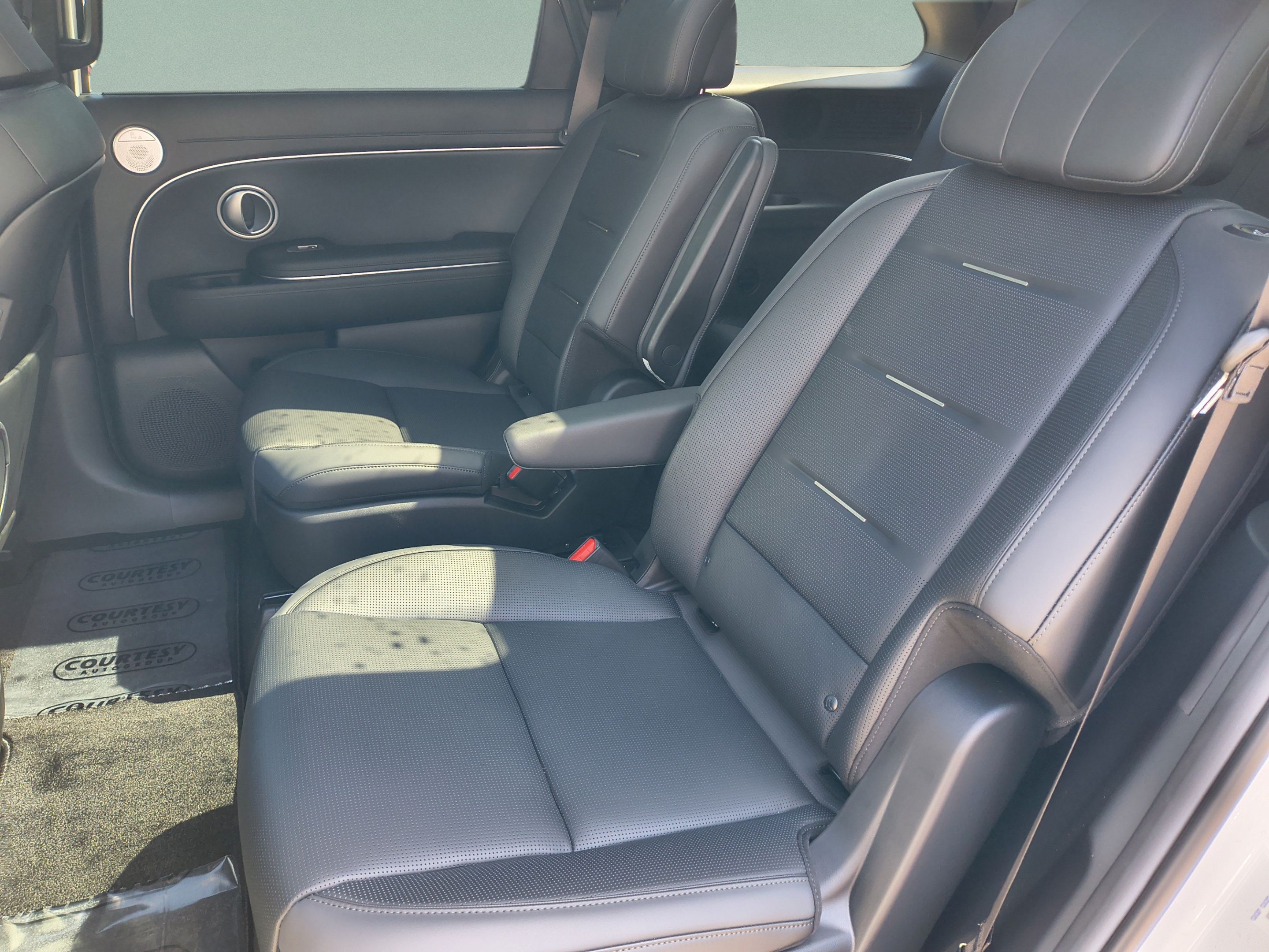 New 2027 Hyundai Palisade Calligraphy FWD image 19