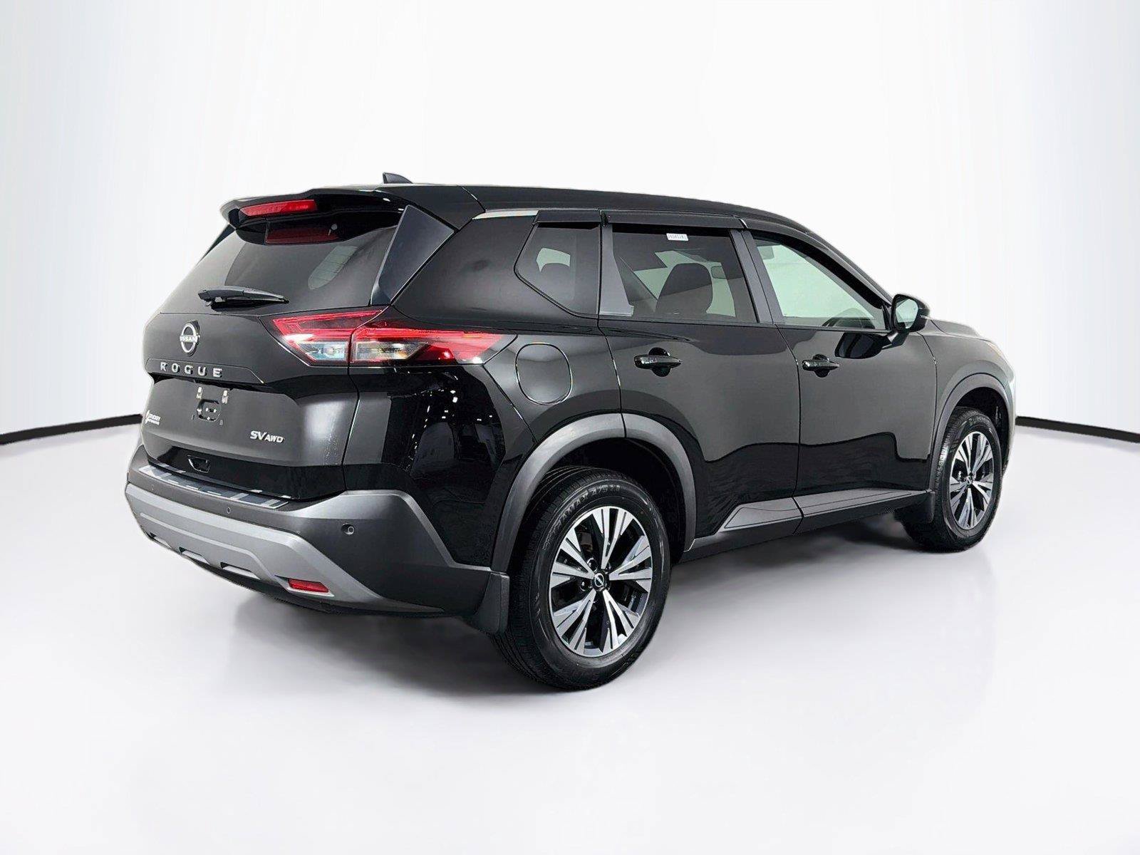 Used 2023 Nissan Rogue SV AWD/4WD image 11