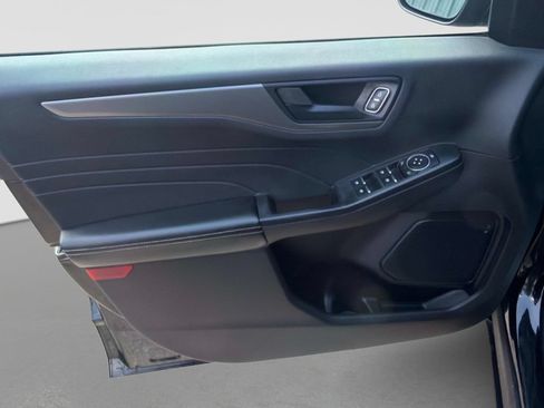 Used 2023 Ford Escape Active FWD image 18
