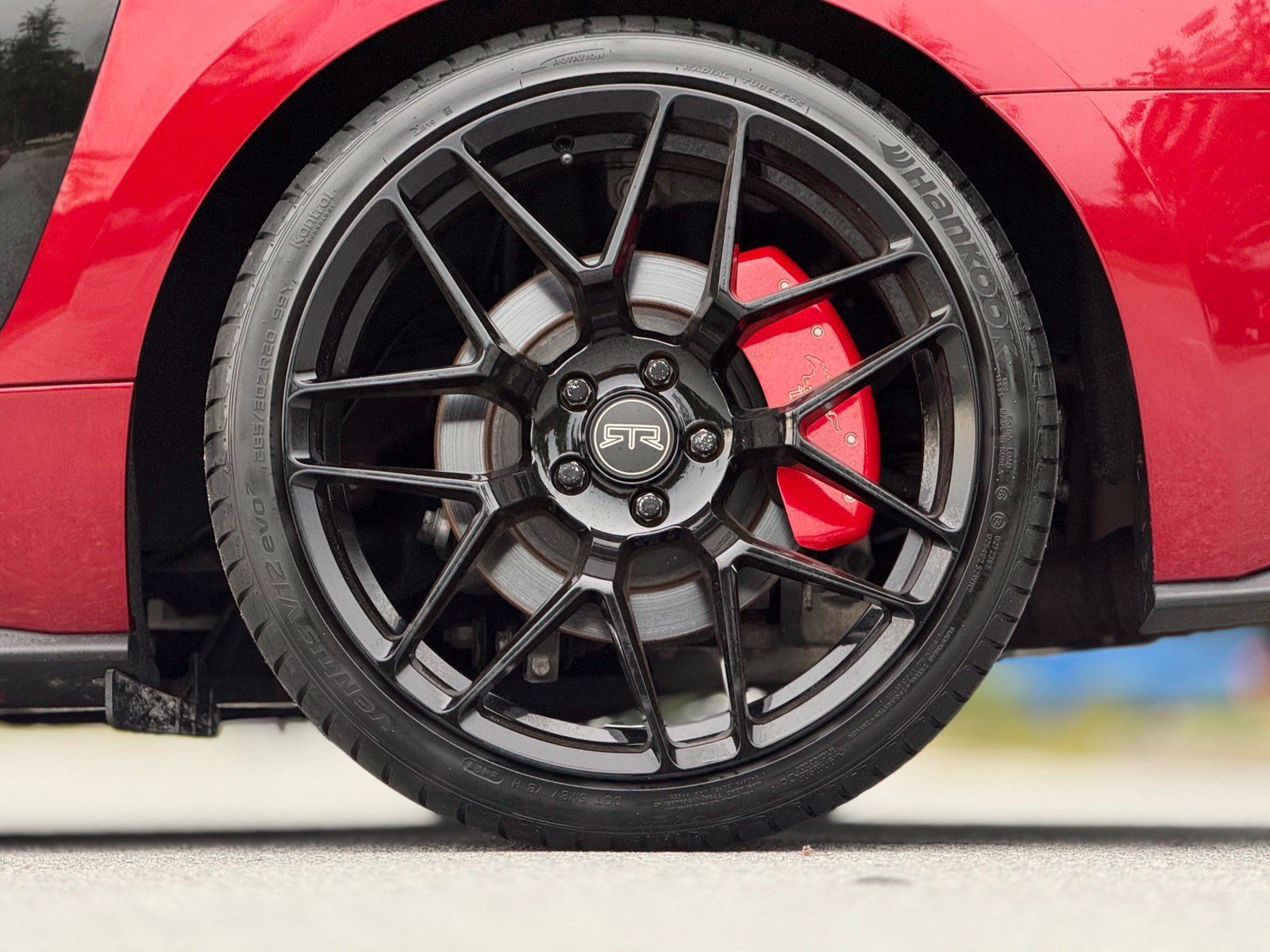 Used 2017 Ford Mustang Premium RWD image 19
