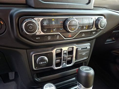 Certified 2023 Jeep Wrangler Unlimited Sport AWD/4WD image 19