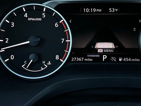 Used 2025 Nissan Rogue SV image 36