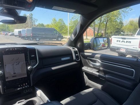 Used 2023 RAM 1500 Big Horn AWD/4WD image 46