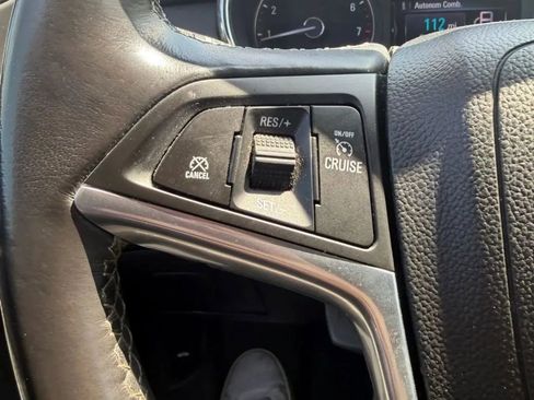 Used 2021 Buick Encore Preferred AWD/4WD image 19