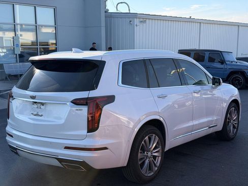 Used 2023 Cadillac XT6 Premium Luxury w/ Technology Package FWD image 10