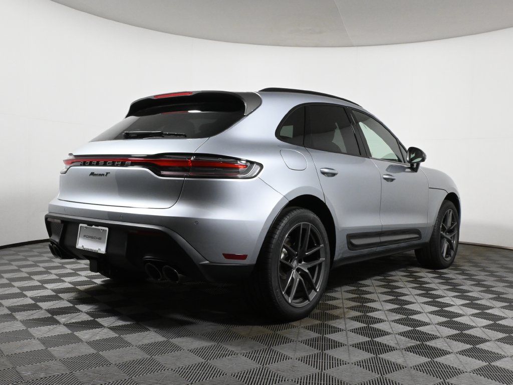 Used 2026 Porsche Macan AWD/4WD image 7