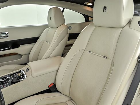 Used 2015 Rolls-Royce Wraith RWD image 19