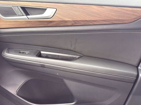 Used 2024 Volkswagen Atlas SE image 20