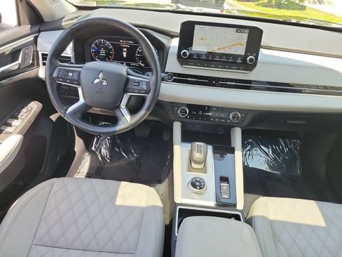 Used 2024 Mitsubishi Outlander SEL AWD/4WD image 27
