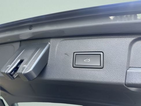 New 2026 Volkswagen Atlas SE image 26