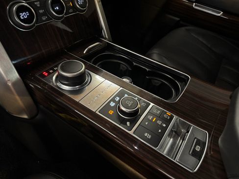 Used 2015 Land Rover Range Rover Supercharged image 19