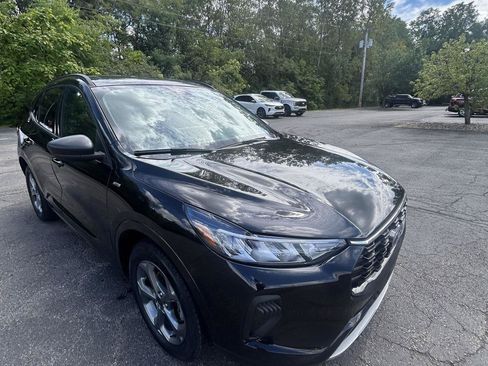 Certified 2023 Ford Escape ST-Line w/ Tech Pack #1 AWD/4WD image 8