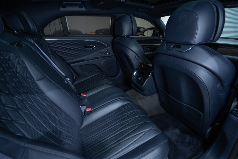 Used 2022 Bentley Flying Spur W12 AWD/4WD image 31