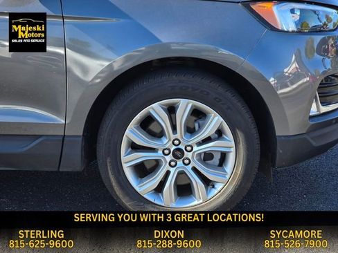 Used 2023 Ford Edge Titanium image 10