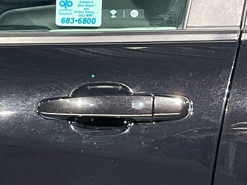 Used 2023 Chevrolet Equinox LS image 16