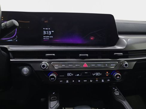 Used 2025 Kia Telluride S AWD/4WD image 19