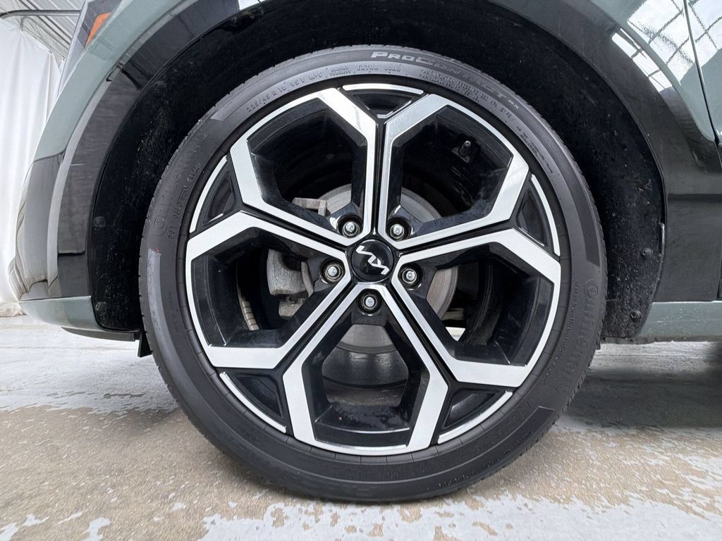 Used 2024 Kia Niro SX Touring FWD image 14