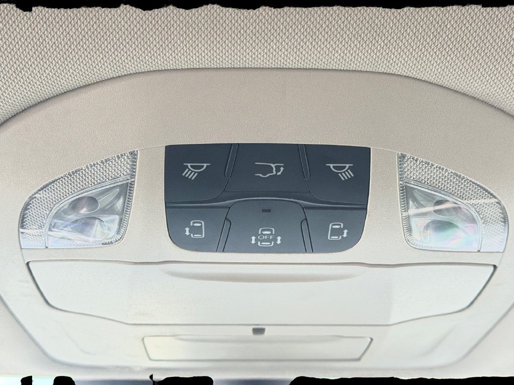 Used 2022 Chrysler Pacifica Touring-L FWD image 22