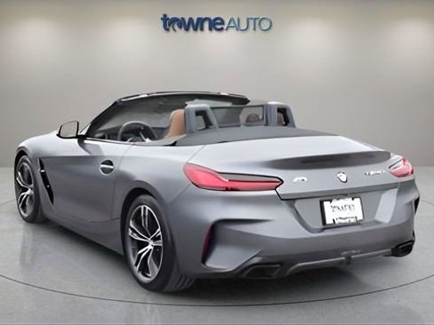 Used 2021 BMW Z4 M40i w/ Executive Package image 5